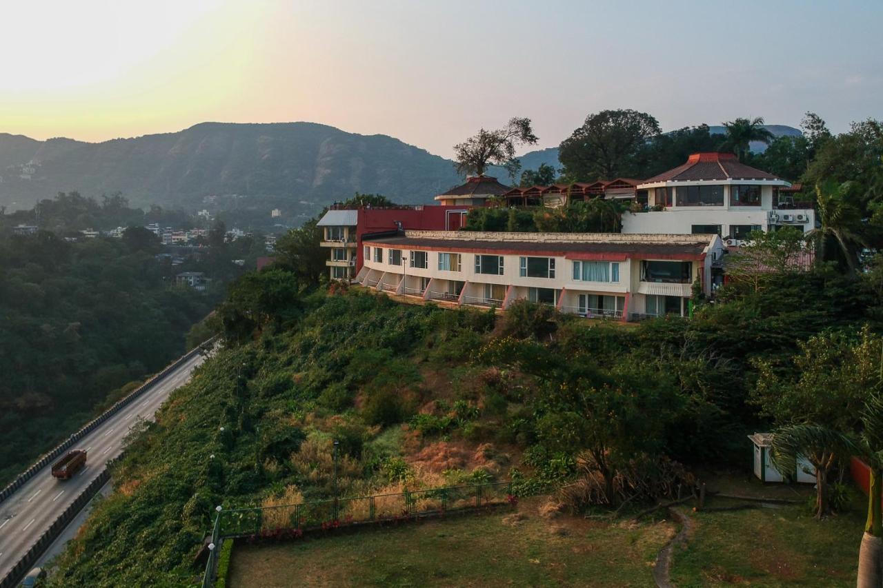 The Dukes Retreat Khandala Lonavala Εξωτερικό φωτογραφία