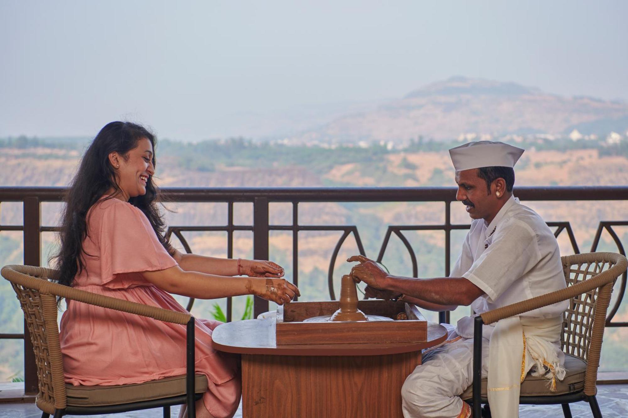The Dukes Retreat Khandala Lonavala Εξωτερικό φωτογραφία