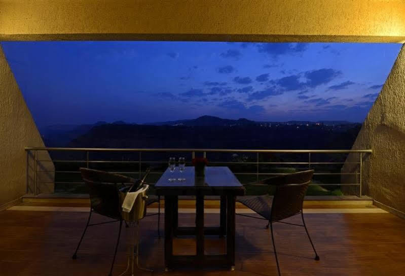The Dukes Retreat Khandala Lonavala Εξωτερικό φωτογραφία